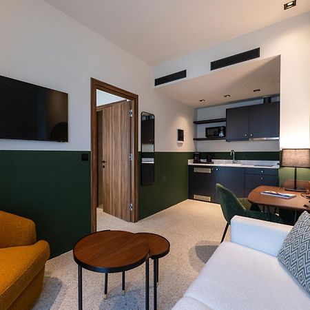 Evripidou 7 - Kalamata Mediterranean Suites Экстерьер фото