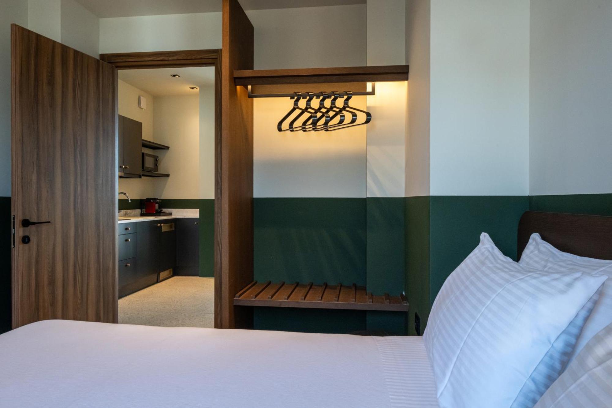 Evripidou 7 - Kalamata Mediterranean Suites Номер фото