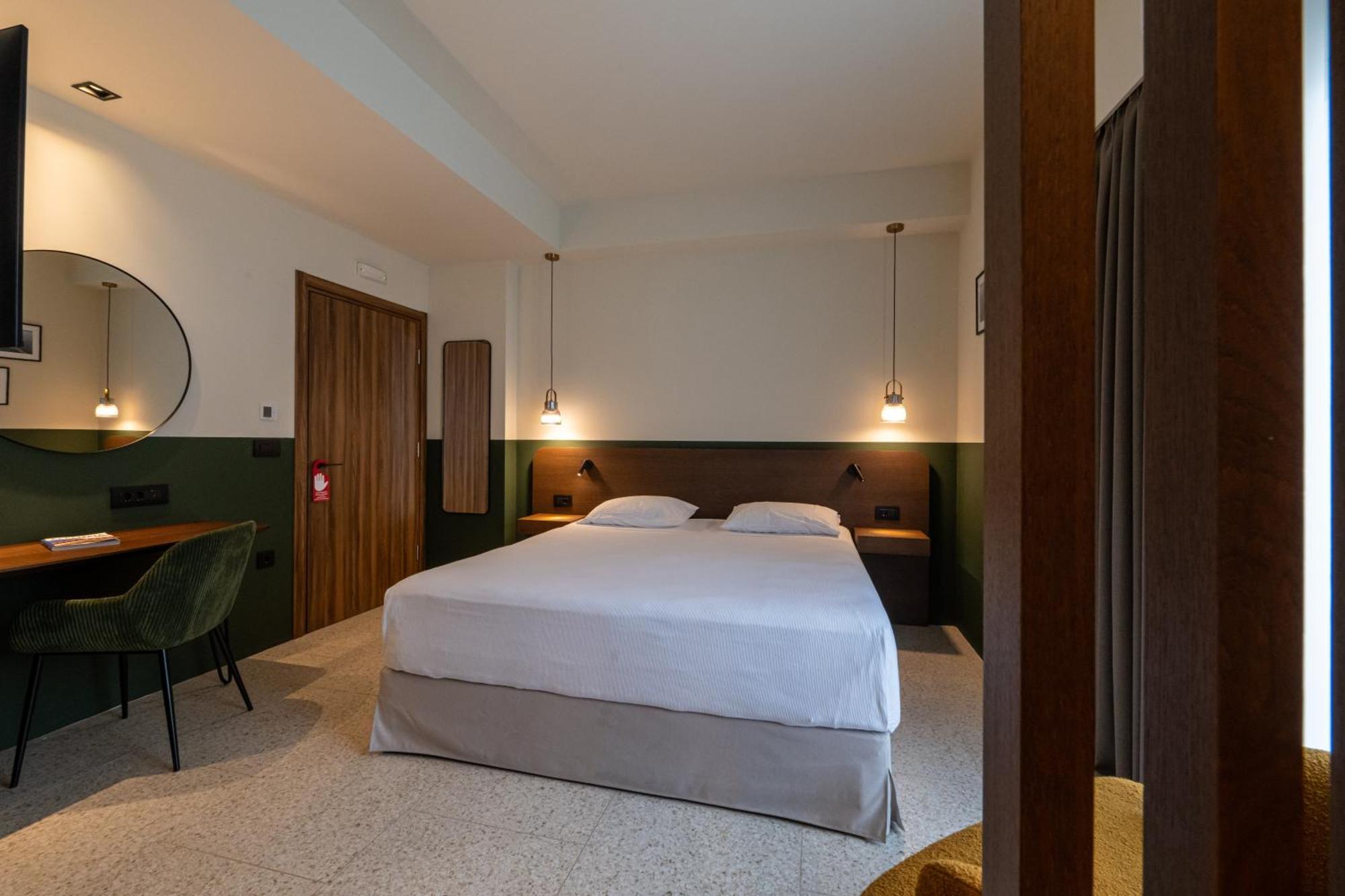 Evripidou 7 - Kalamata Mediterranean Suites Экстерьер фото