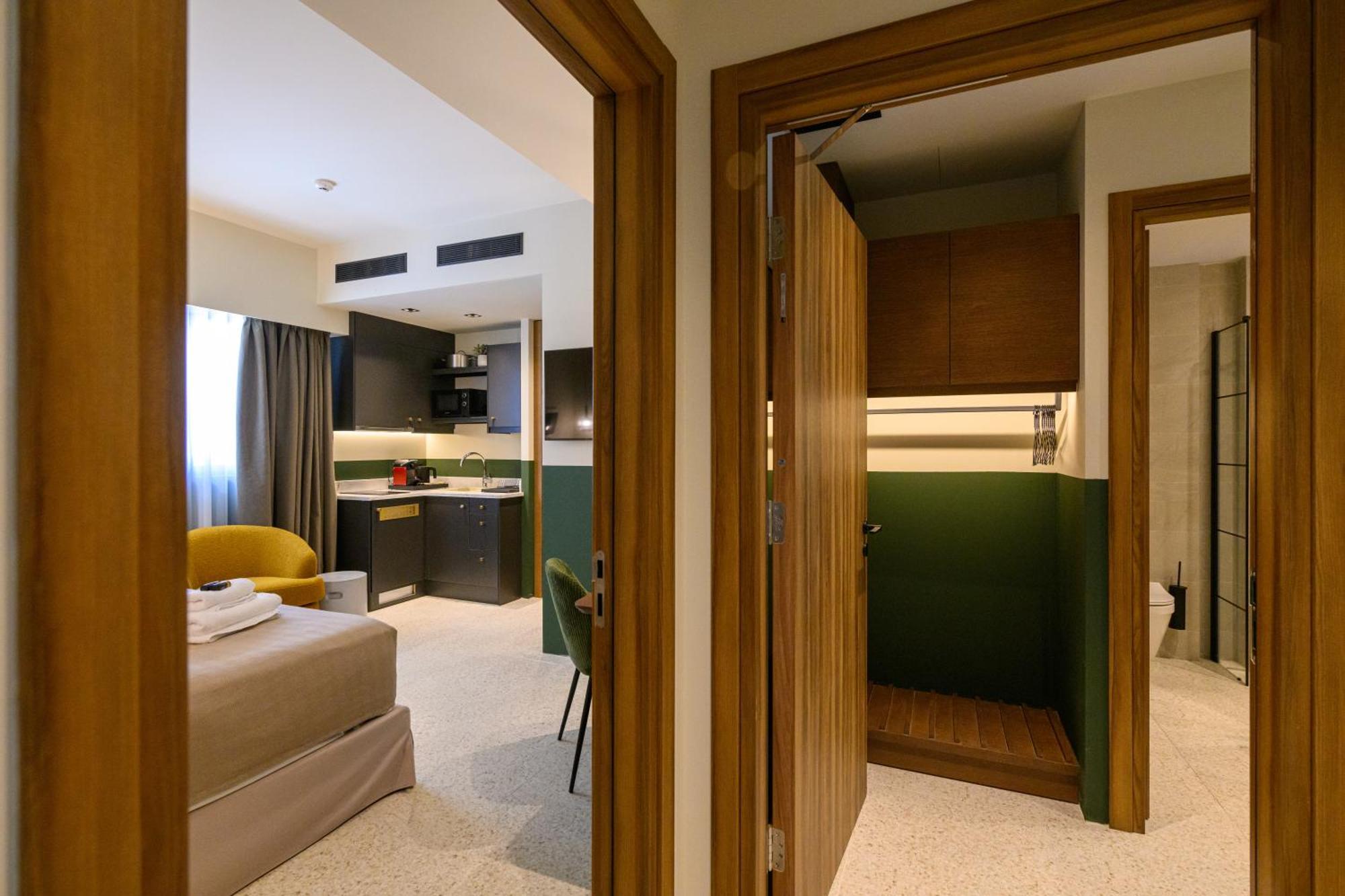 Evripidou 7 - Kalamata Mediterranean Suites Экстерьер фото