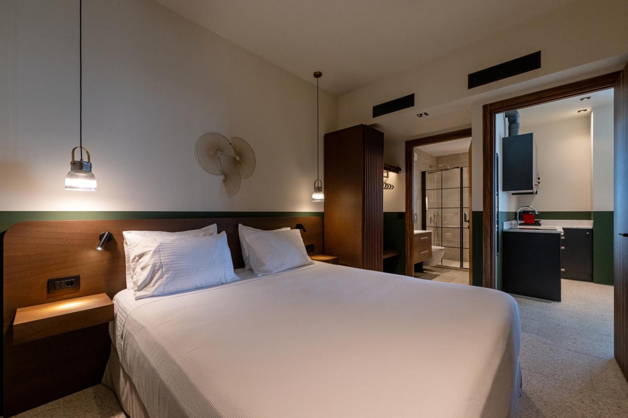 Evripidou 7 - Kalamata Mediterranean Suites Номер фото