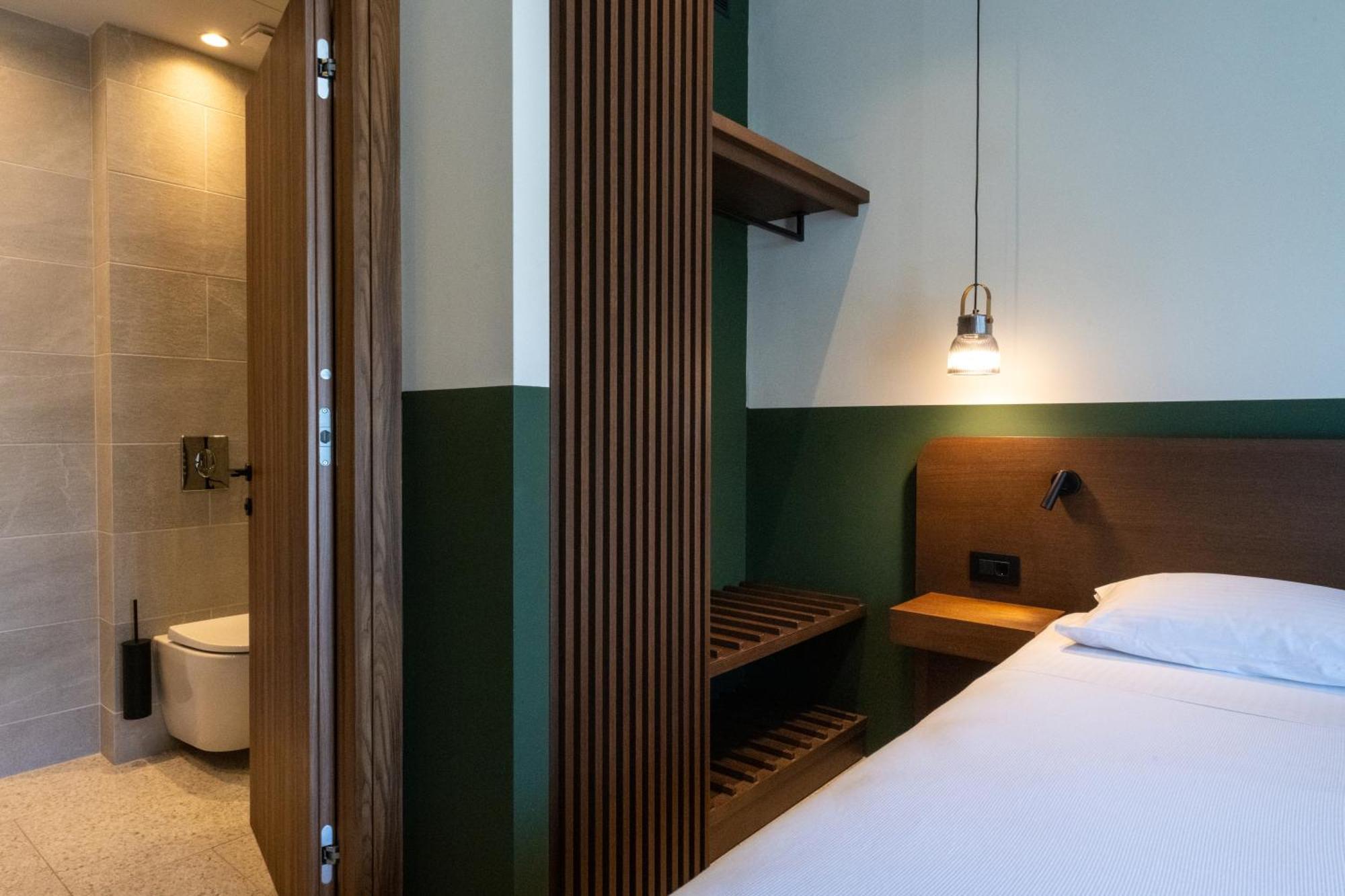 Evripidou 7 - Kalamata Mediterranean Suites Экстерьер фото