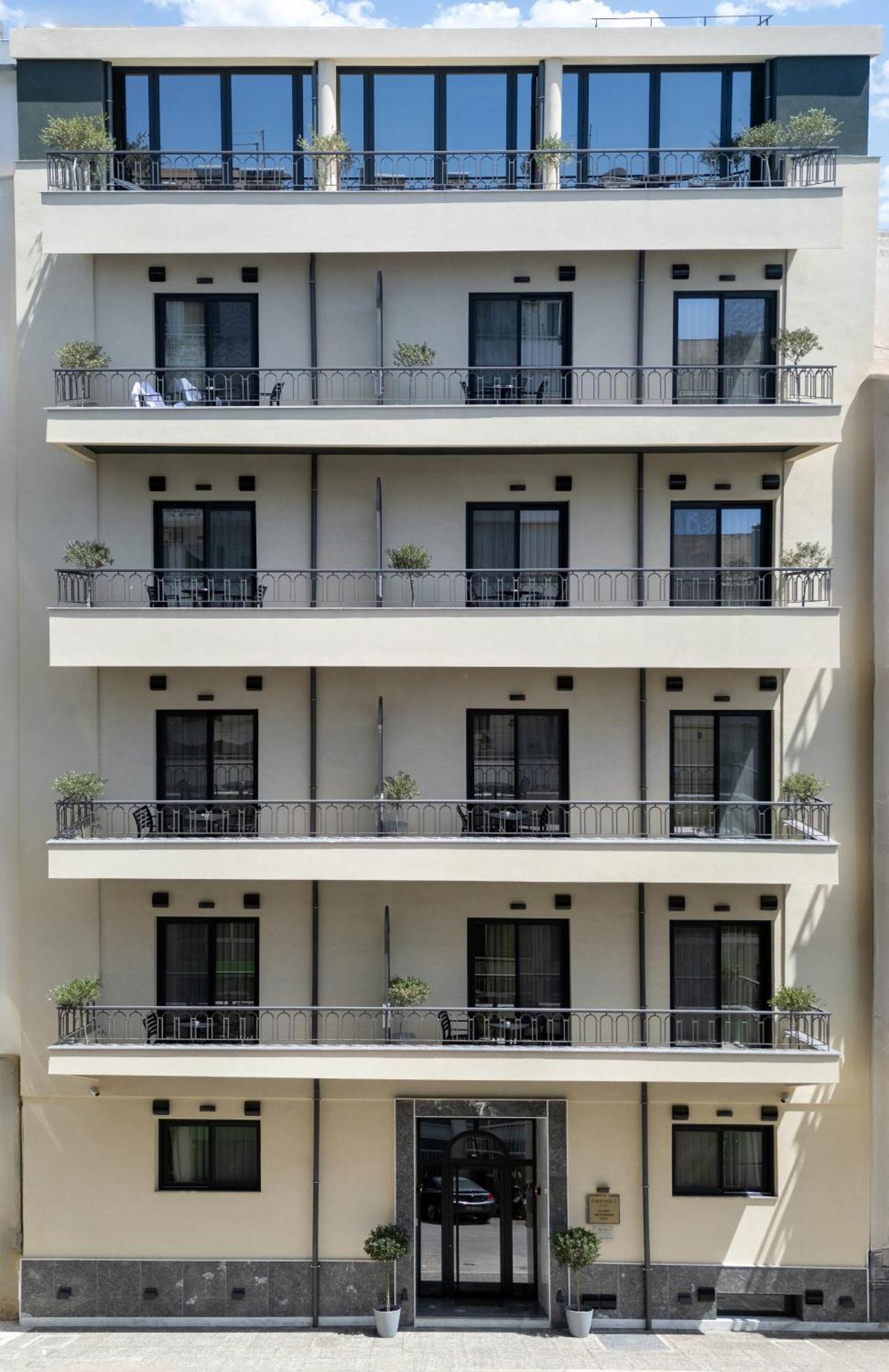 Evripidou 7 - Kalamata Mediterranean Suites Экстерьер фото